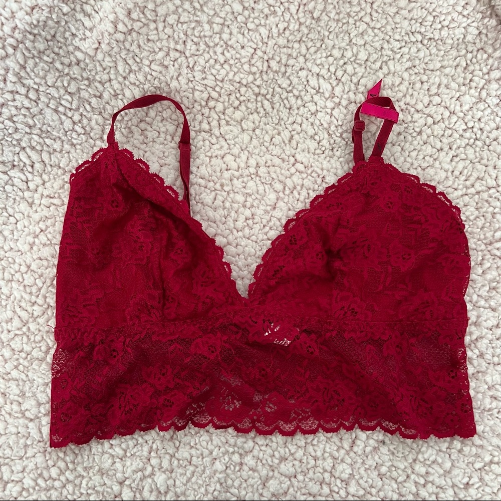 NEW Maidenform Wire Free Bralette in Armature Red - Picture 2 of 5